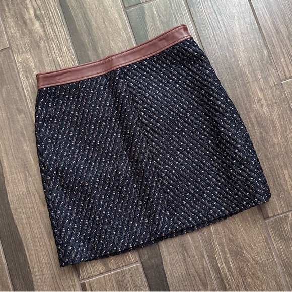 Theory Lanitta Heightened Tweed Leather Trim A-Line Skirt Sz 8 - Picture 3 of 9